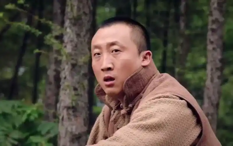 丁大命:大小姐看着棺材号啕大哭,坚持开棺,没想大命突然坐起来