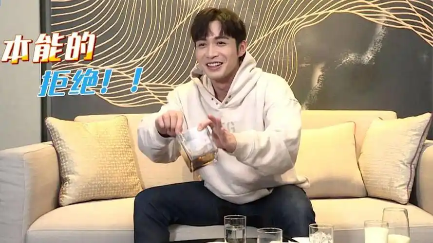 十亿吨跑男的料3第4期张彬彬不认识和杨幂的剧照