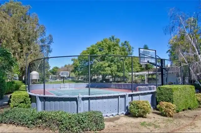 约巴林达yorbalinda定制华丽别墅139英亩超大占地私人泳池私人篮球场