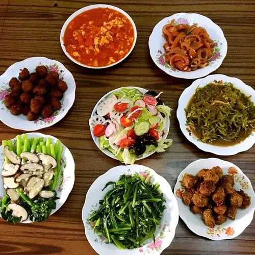 午餐612016年8月13日这是爸妈做的饭菜我俩出去办事到我家饭菜都