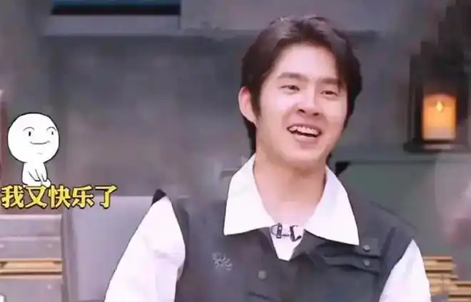 刘昊然近照大变样脸部浮肿已无少年感身材发福撞脸杜海涛