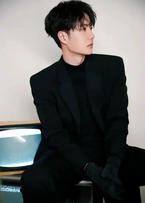 法院判了自曝怀王一博孩子的是个男的信息量好大