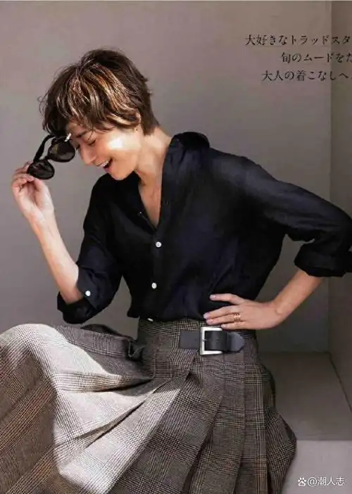 早秋,唯有"亚麻衬衫"不可辜负!4个搭配思路,教你穿出好气质