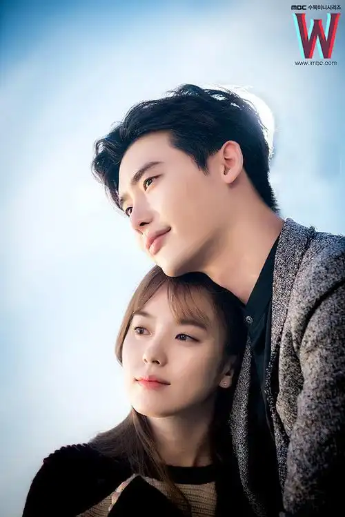 w两个世界160914官网剧照