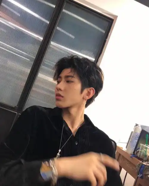 蔡徐坤  #蔡徐坤心动瞬间  #蔡徐坤图片  #女友视角  #蔡徐坤女友视角