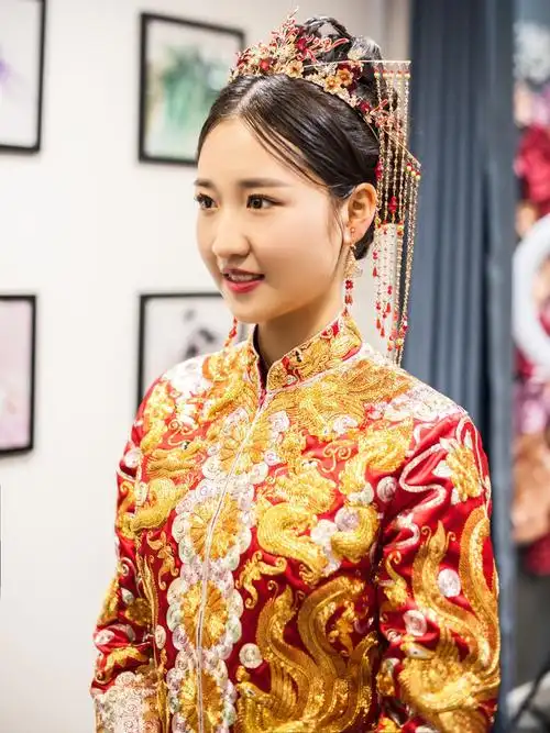新娘客片—中式嫁衣的魅力