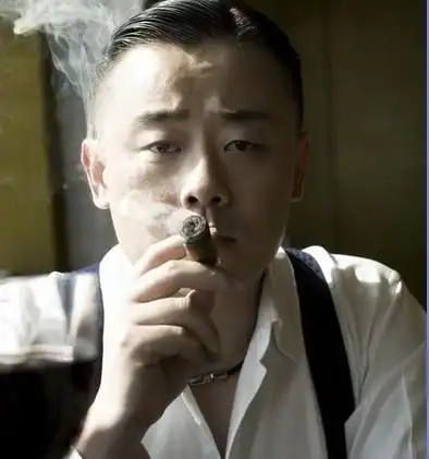 旧社会的发型分开的是叫什么?