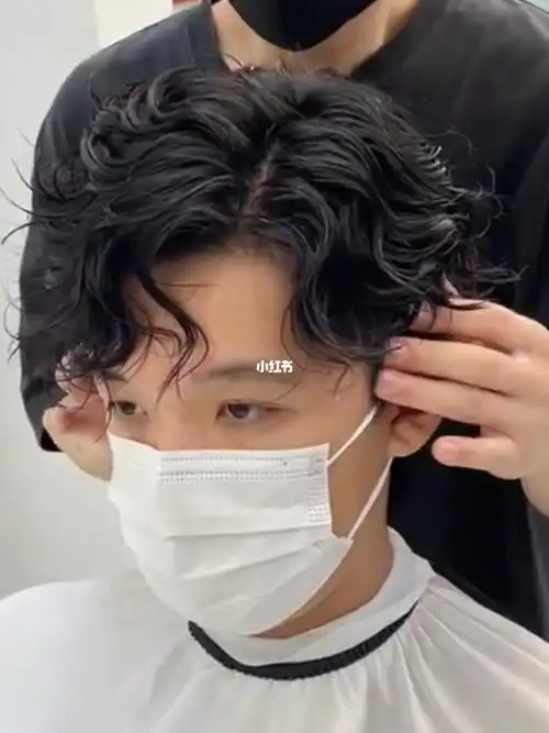 男生发型适合小哥哥的复古卷发最简单的是