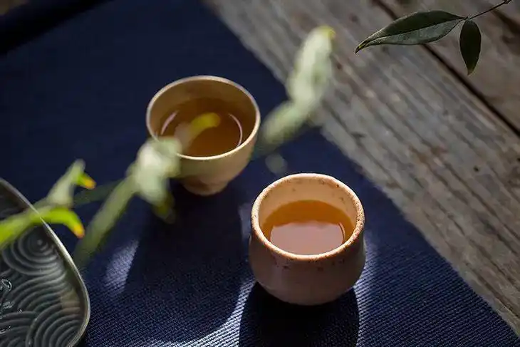 【姿势】学会这些词形容茶香,一看就是行家!