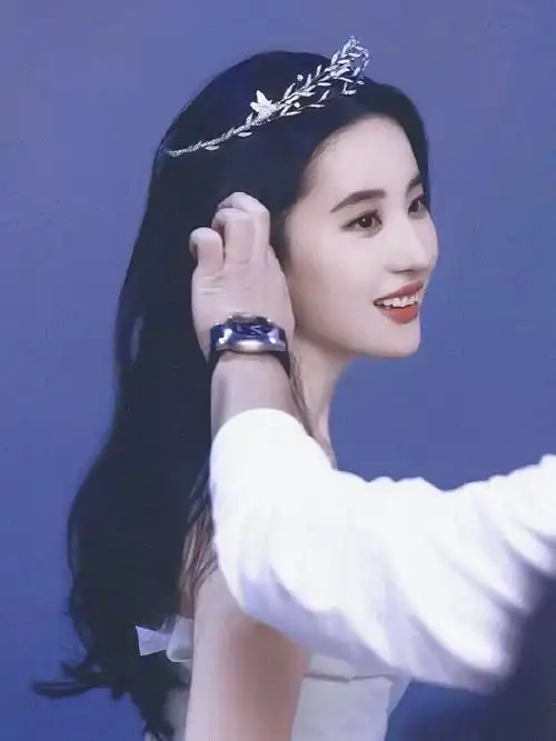 刘亦菲真是从小到大都漂亮!