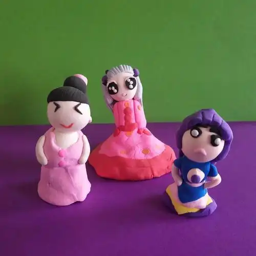 大庆兰德学校分校.学生粘土手工作品系列(四)人物