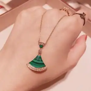 扇子项链宝格丽