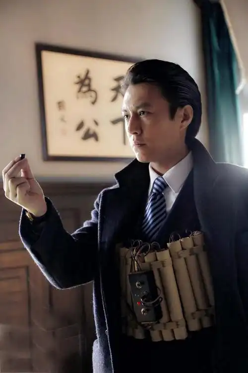 靳东《伪装者》明楼剧照图片[8/16]_电视剧_美桌网