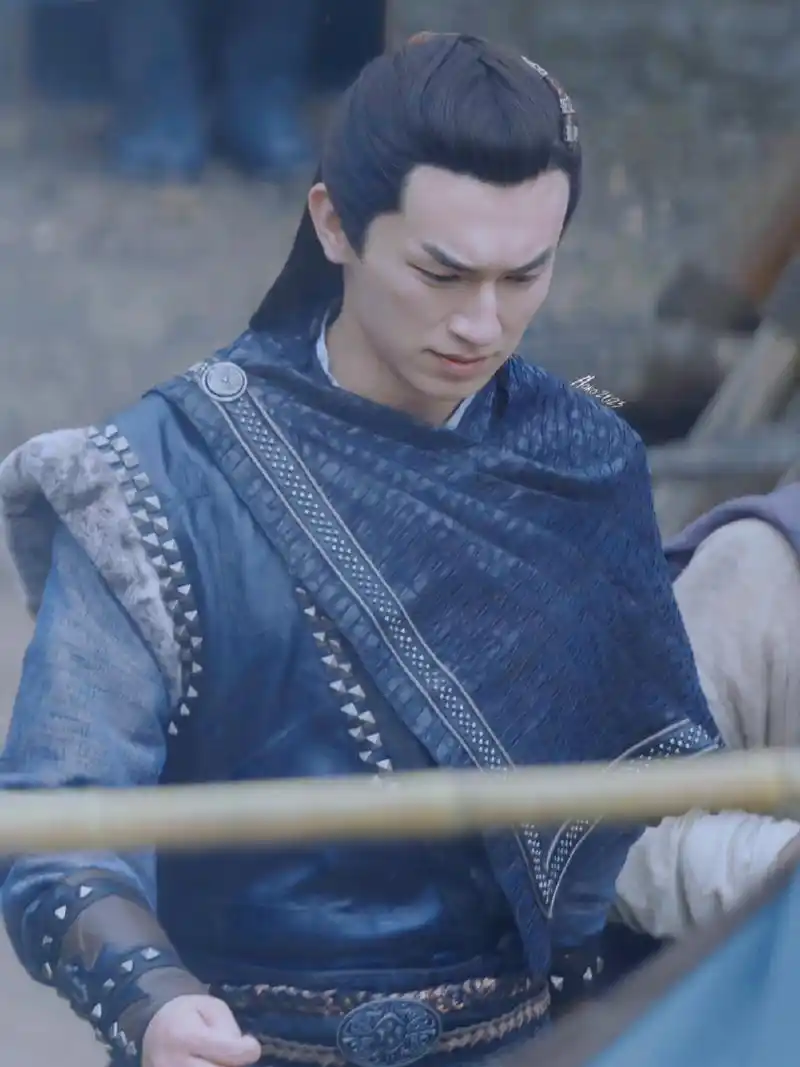 杨旭文紫川路透8p  09 紫川秀无剧透路透8p 还是调整了的尺寸 比