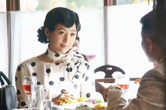 劫中劫热播贾青演绎民国版邦女郎