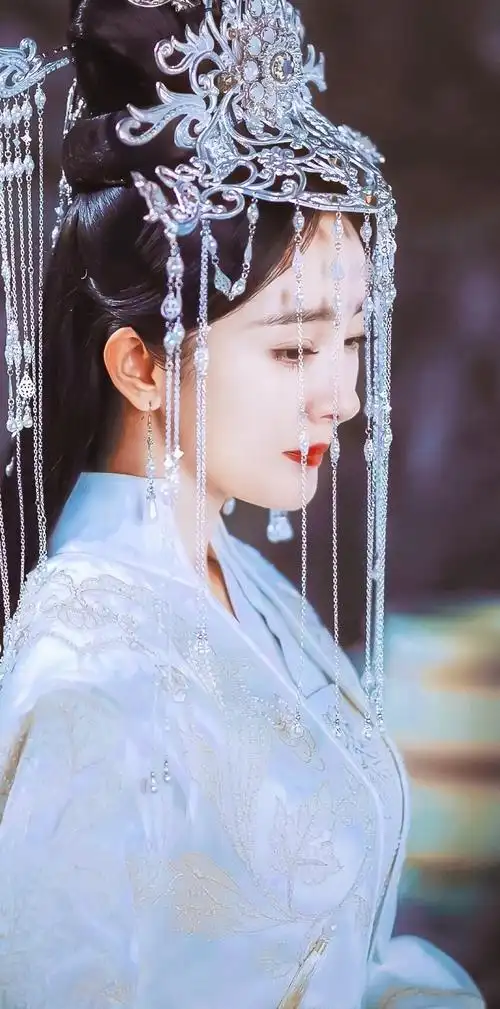 白浅,女,电视剧《 a target="_blank" href="/item/三生三世十里桃花