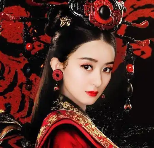 女星古装打扮,赵丽颖李沁惊艳,佟丽娅"云熙妆"惊艳!_杨蓉_气质_很漂亮