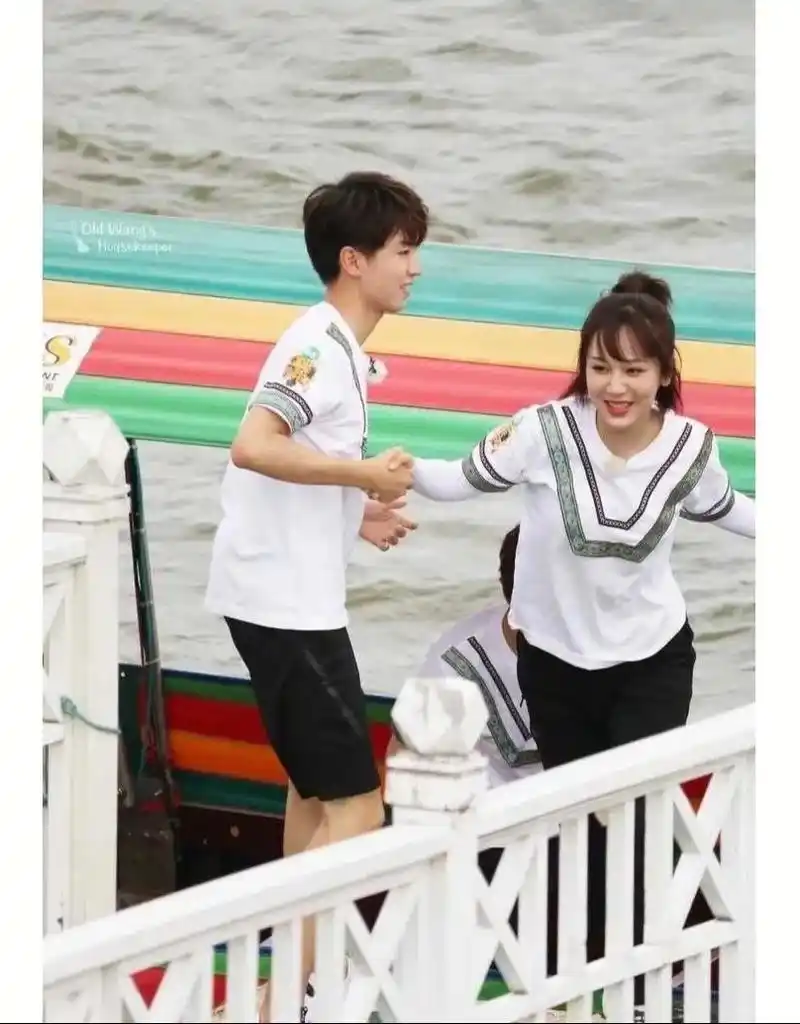 抛开年龄,感觉他两真的很配呀!#杨紫 #王俊凯 - 抖音