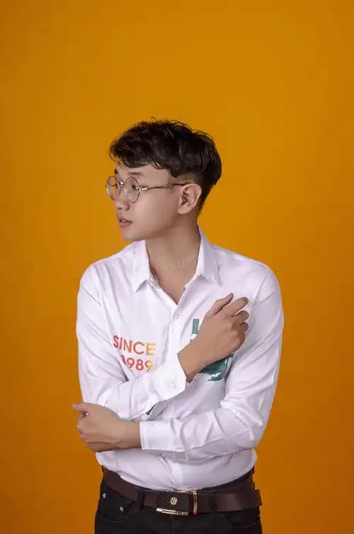 男生生活照高清图片