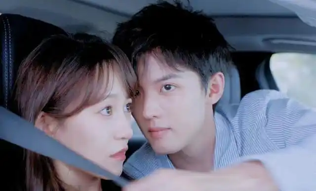 1995年出生的小哥哥能长能演颜值高,终于在电视剧《遇见你之后》中