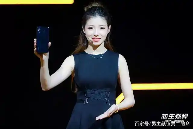 这颜值这身材这大长腿,曾被网友戏称为"宋大腿".