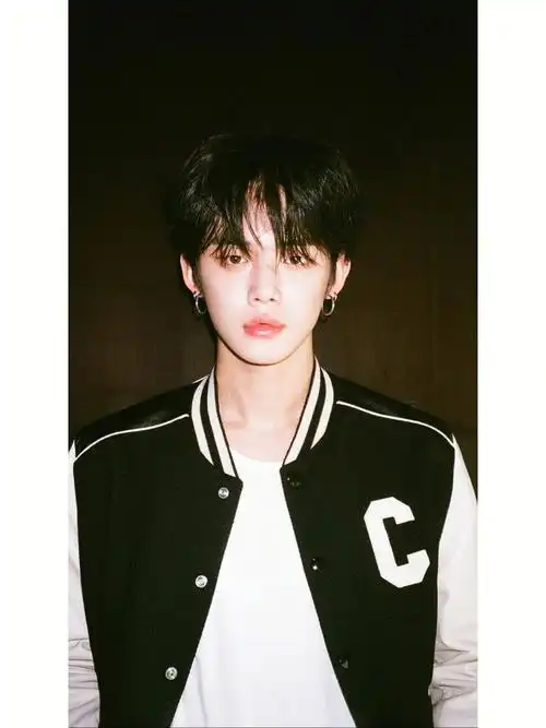 麻豆崔然竣ins更新