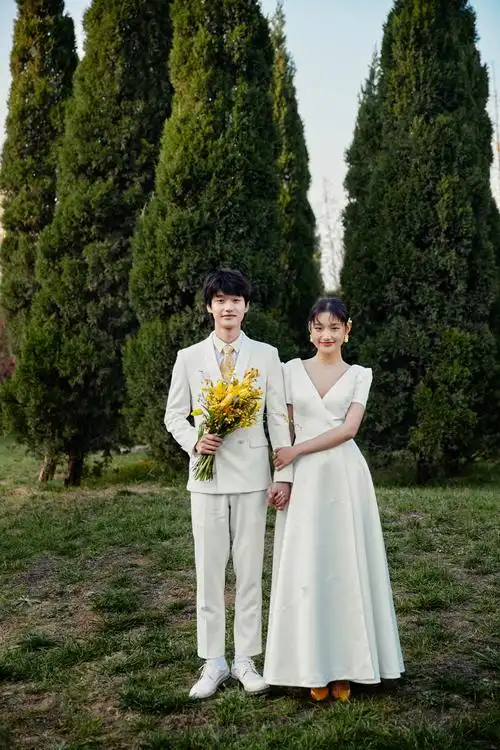 西安婚纱照情人节特辑甜而不腻藏不住的喜欢费司摄影