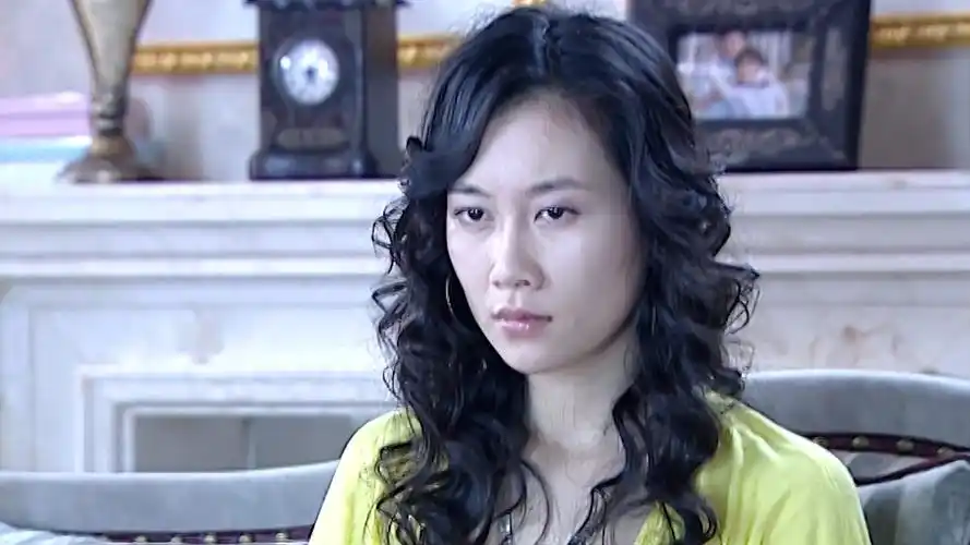 非亲姐妹:心机女为了上位,故意挑拨姐姐与婆婆关系,竟如愿以偿