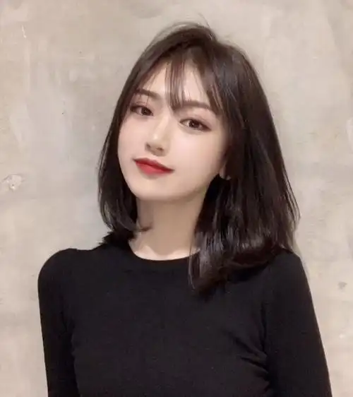 长脸女生适合发型(适合长脸的发型有哪些短发)