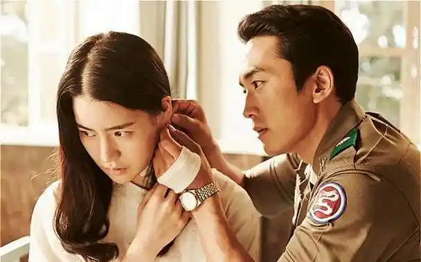 你看啊,从崔智友,孙艺珍,宋慧乔到金泰熙,李允熹,这些大美女都跟他有