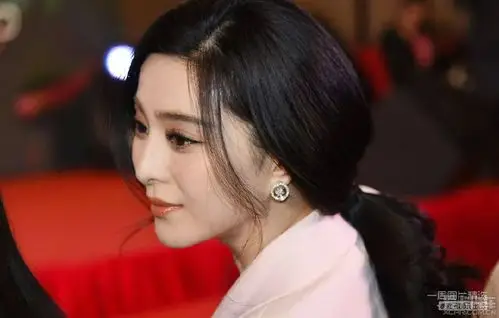 范爷的这张侧面有味道