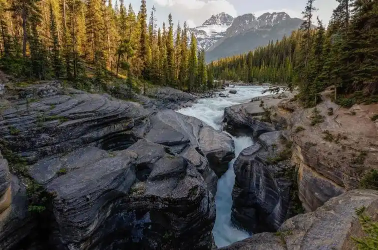 壁纸4096x23044096x21603840x25603840x24003840x21603200x24003000x