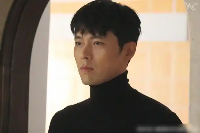 玄彬最新海报帅气依旧脸庞棱角分明