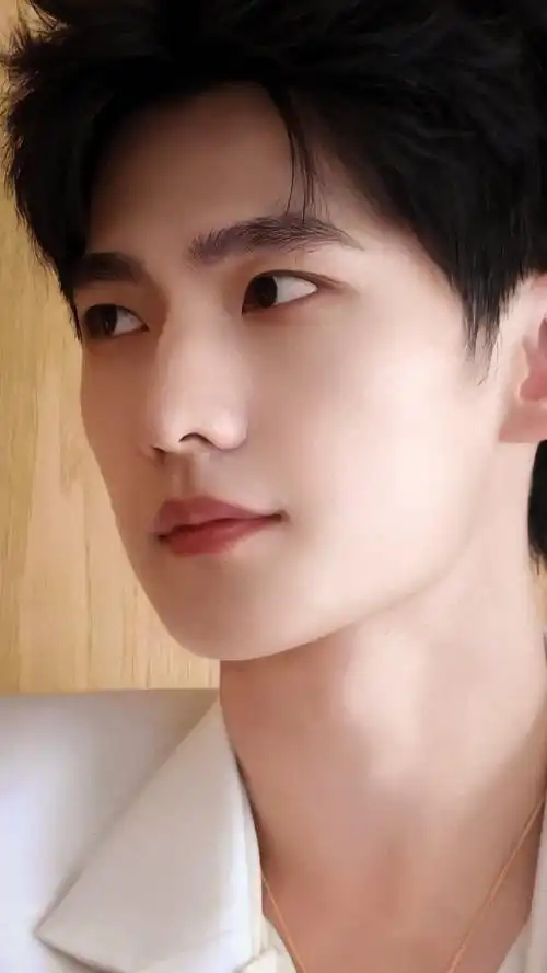 杨洋的海外人气##杨洋山茶白西装