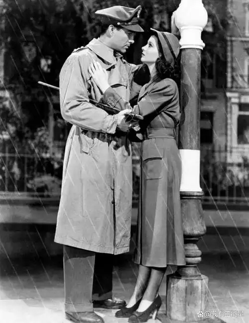 1940年,《魂断蓝桥》费雯丽与罗伯特泰勒的剧照