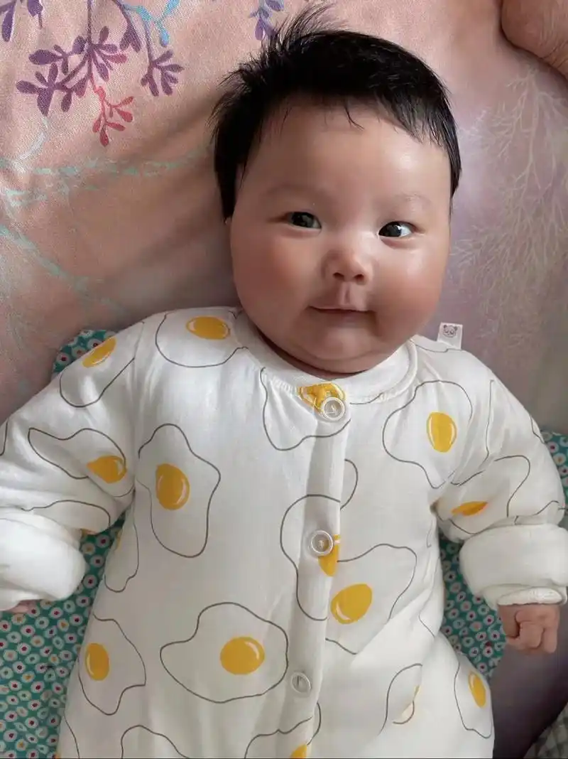 宝宝 壁纸 儿童 孩子 小孩 婴儿 1280_1708 竖版 竖屏 手机