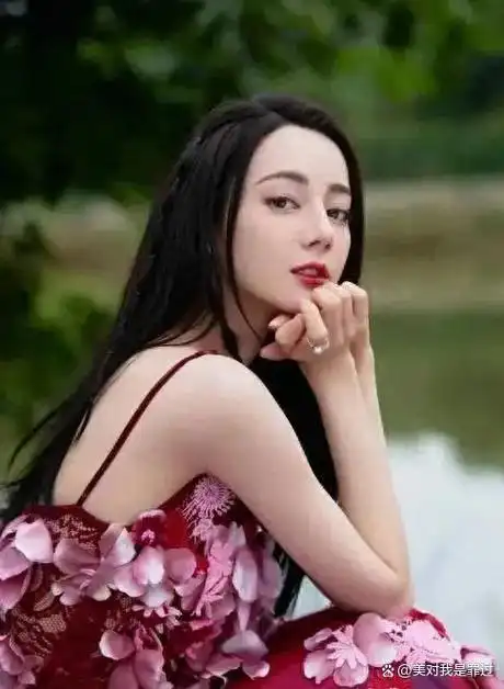 中国90后校花的青春光芒与独特魅力