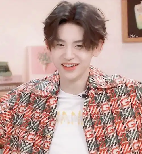 小鬼王琳凯头像(侵删)