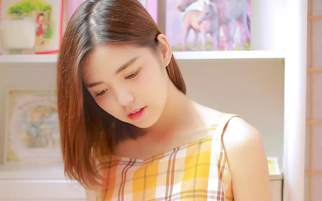 清新连衣裙美女居家唯美写真图片壁纸高清大图预览1920x1200_美女壁纸