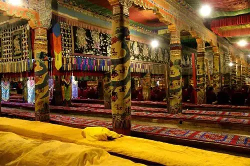 转山转水转佛塔—塔尔寺游记