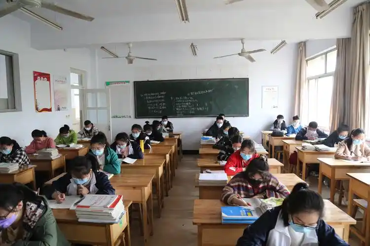 莱阳九中众志成城助力高三返校复学