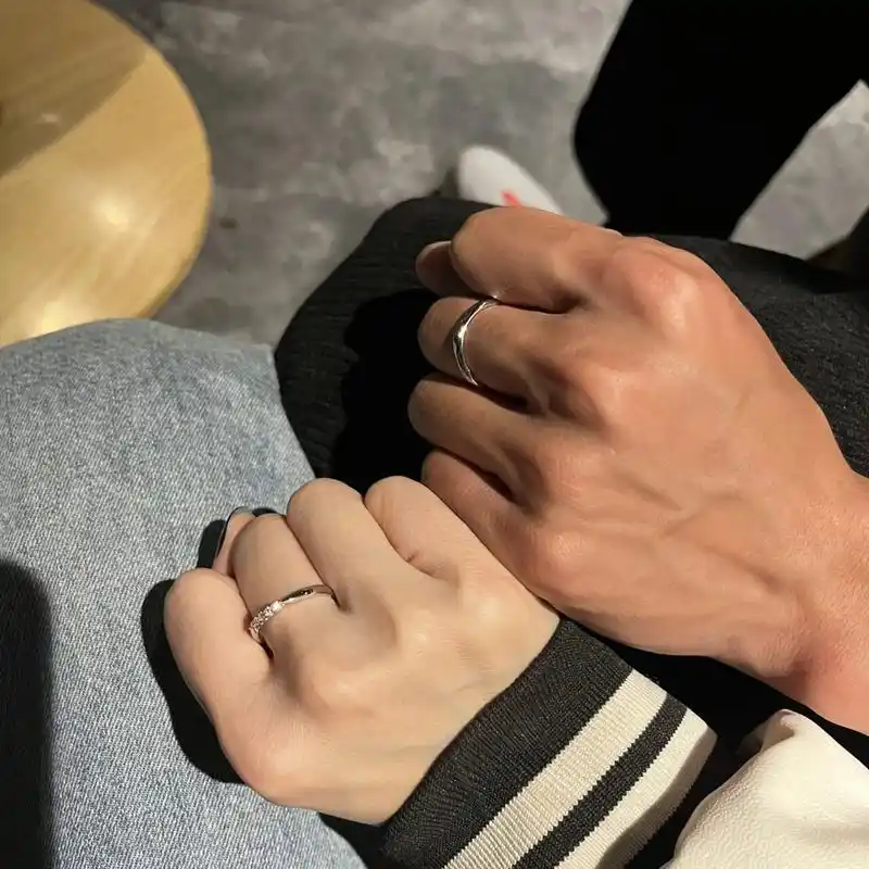 朋友圈官宣 | 情侣拍照99秀恩爱手势合集7815 浪漫至死不渝95