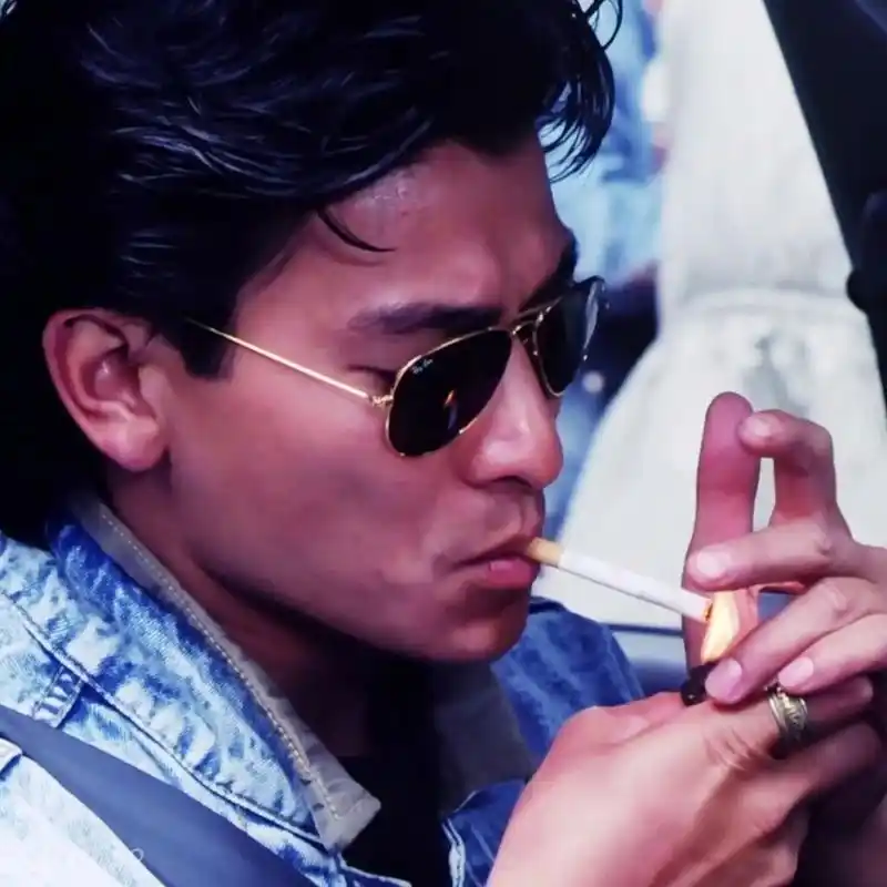 截自《天若有情》 就是看了这部电影get到华仔的颜 年轻少年,意气风