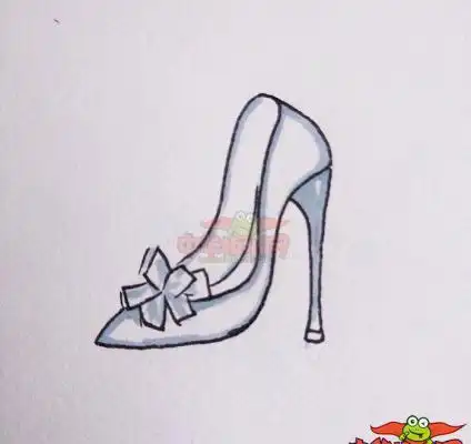 一双水晶鞋简笔画