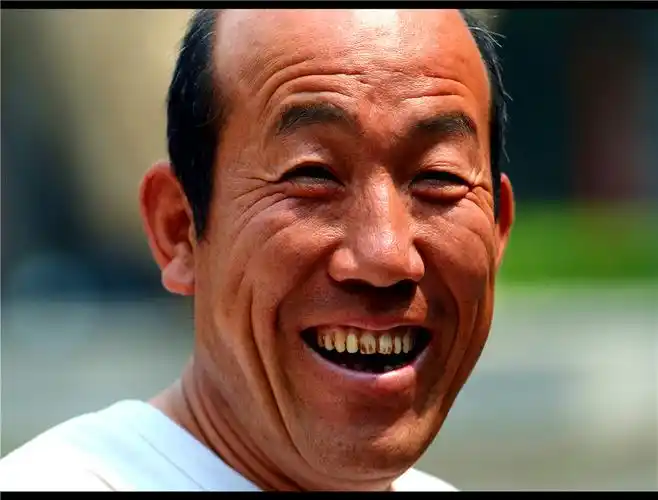 老有所乐老年人笑脸一组