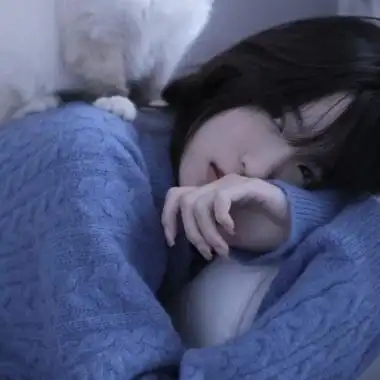 2021绝美让人怜爱的伤感女头-女生头像 - 壁纸之家