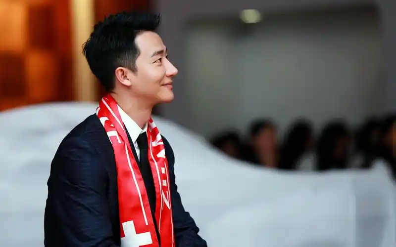 20160428 黄轩 瑞士形象大使 3频_哔哩哔哩_bilibili