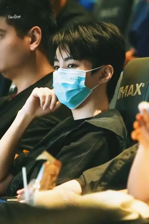 dark_star_王俊凯个人站