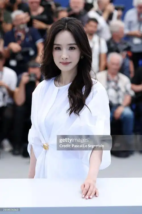 杨幂##杨幂靴子