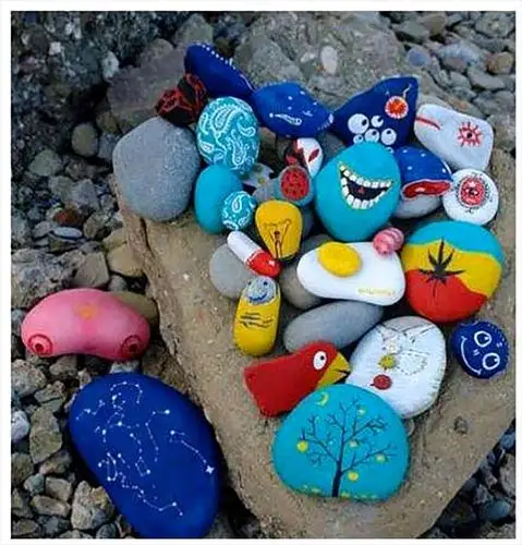 二款鹅卵石彩绘万圣节和仰望星空的制作图解